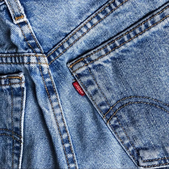 Vintage Levi’s cutoff distressed denim shorts - Picture 5 of 7